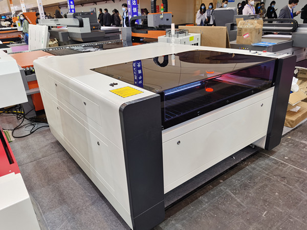 2021 Best Camera Laser Engraving And Cutting Machine