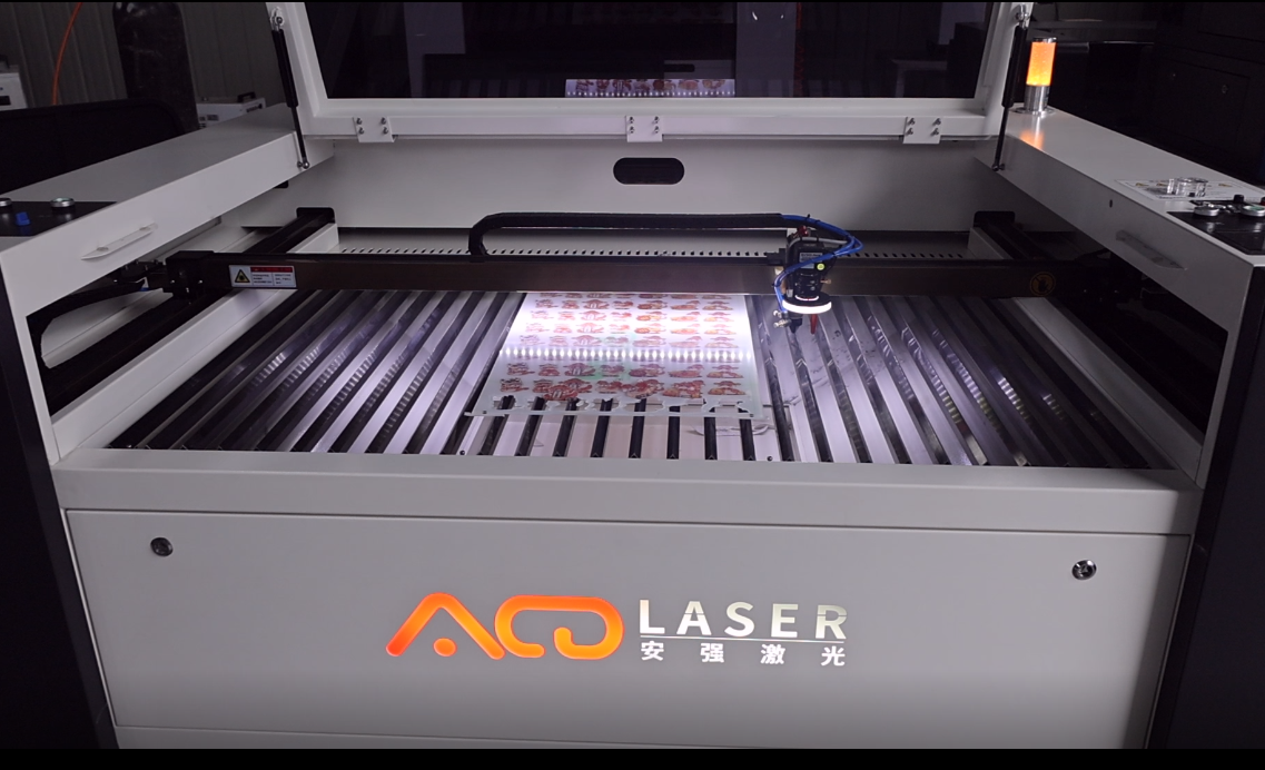 What Is A CO2 Laser Advertising Machine