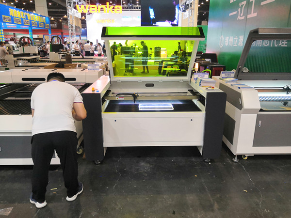 The road to research and development of 1390i laser cutting machine